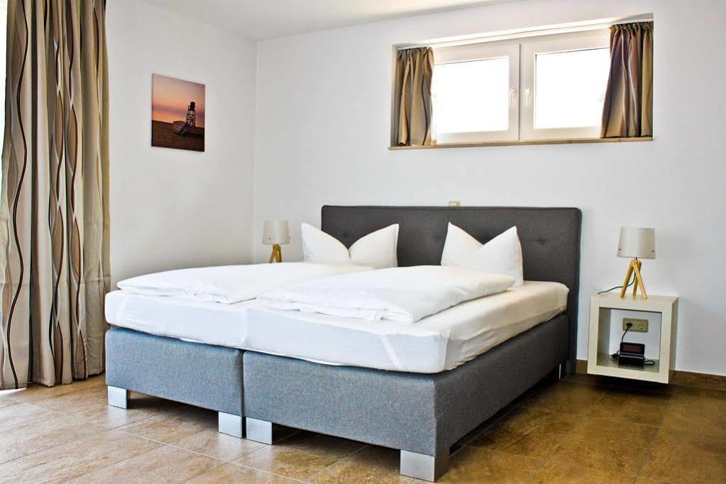 Hof Kranichstein Hotel Kluis Ngoại thất bức ảnh